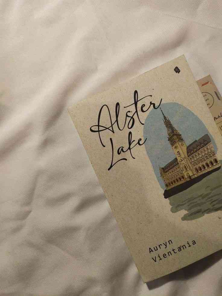 Review Novel Alster Lake Halaman 1 - Kompasiana.com