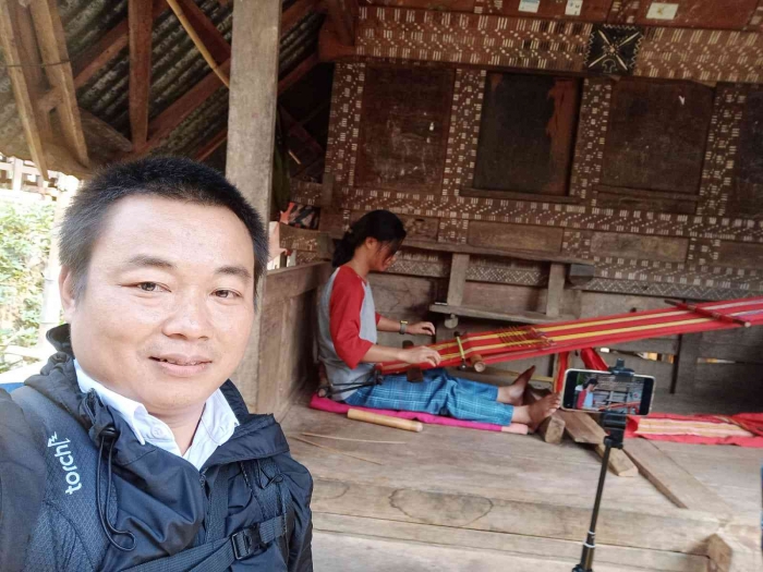 Proses kain tenun Simbuang. Sumber: dok. pribadi