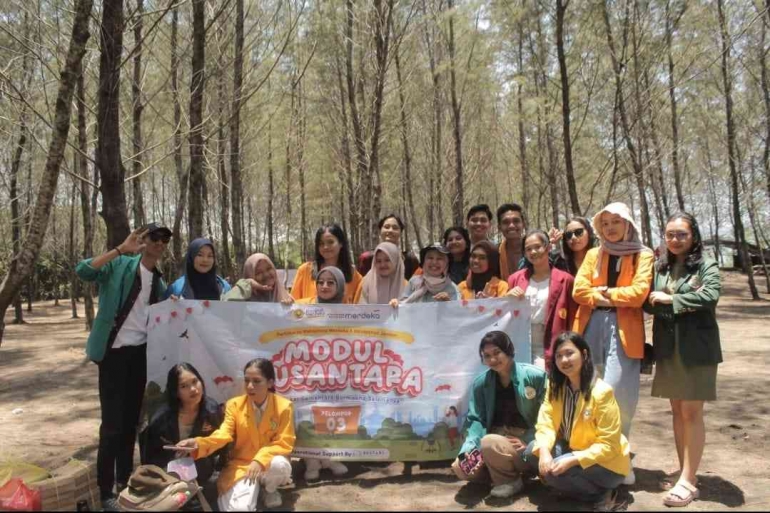 Gambar 9 diambil setelah melakukan kegiatan yang bertema Potensi Kekayaan Daerah (dokpri)