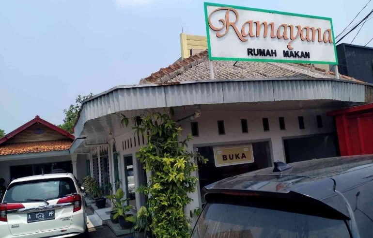 Tempat Makan Legend (Foto Dokpri)