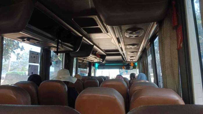Suasana di dalam bus. - Dokpri