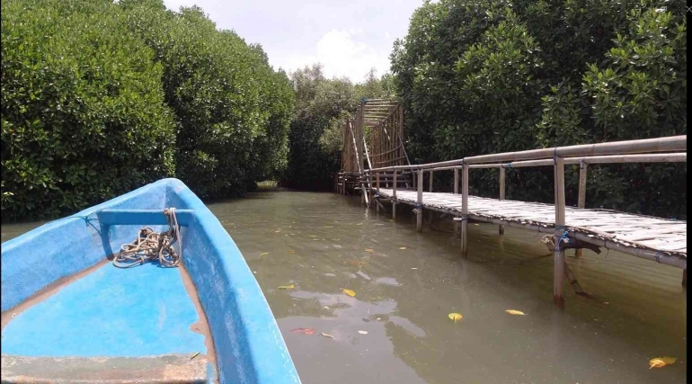 Dokumentasi Pribadi - Track Pejalan Kaki menyusuri Hutan Mangrove dan Wisata Perahu