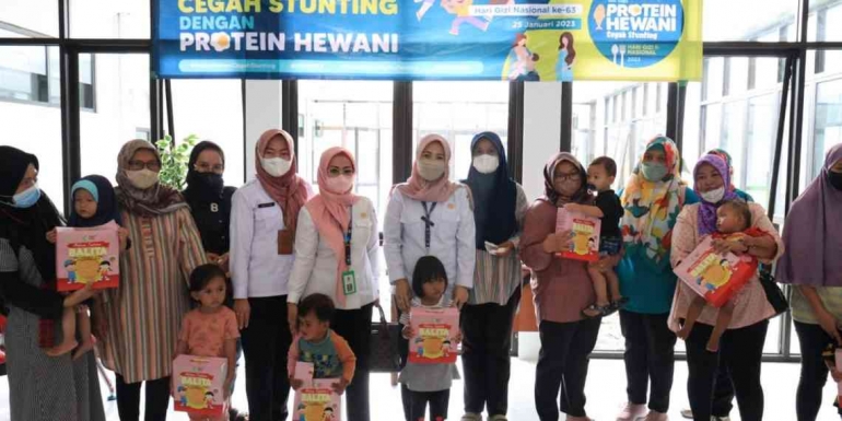 (https://suaratangerang.id/headline/2023/01/30/alhamdulillah-kasus-stunting-di-kabupaten-tangerang-turun-jadi-9-200-kasus)