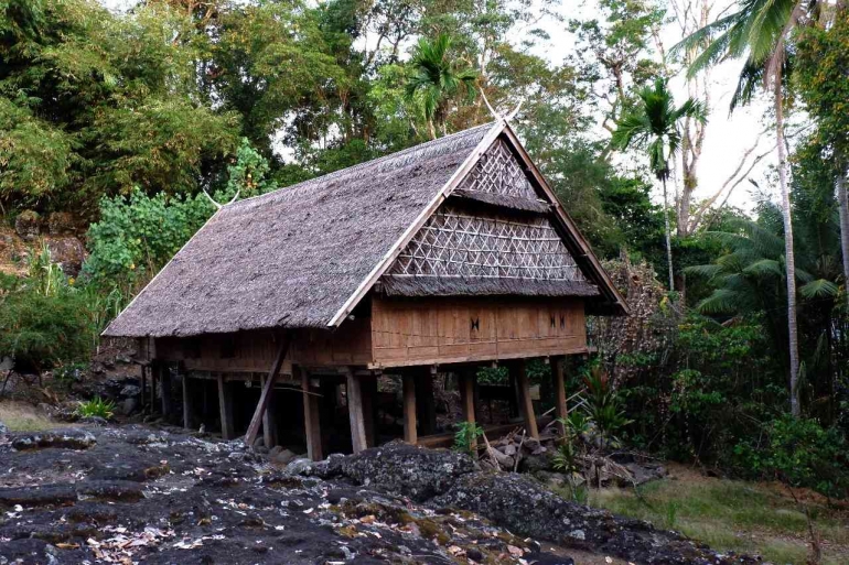 Rumah adat Karampuang. Foto: Heru Wijaya