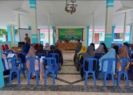 Pelatihan Perawatan Jenazah Perempuan di Desa Krandegan, Kebonsari, Madiun(dokpri)