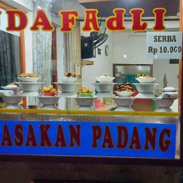Ilustrasi Warung Masakan Padang serba Rp 10.000 | dok. blogombal.com