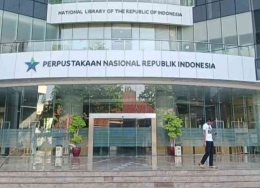 Gedung Perpustakaan Nasional di ibukota Jakarta. Dokumentasi Pribadi