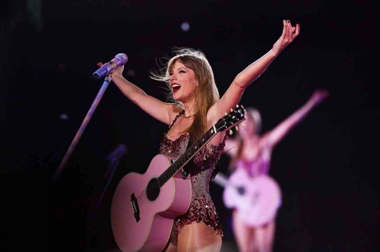 Taylor Swift saat mengisi agenda Eras Tour di Argentina (Sumber: Instagram/@taylorswift)