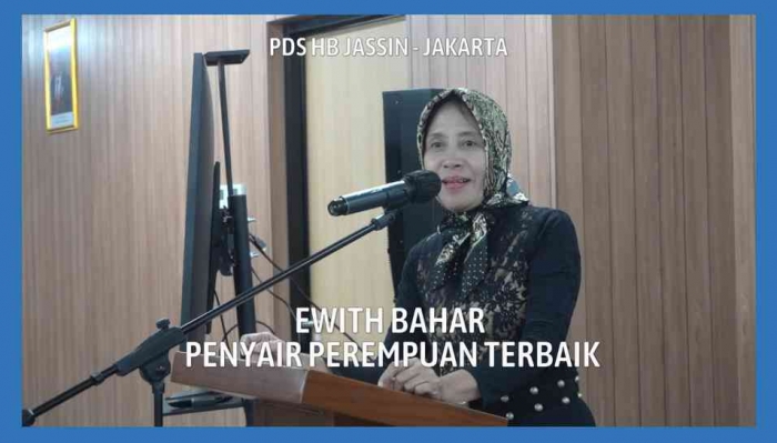 Ewith Bahar di PDS HB Jassin. Foto: Isson Khairul