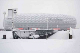Situasi di sekitar Allianz Arena Munich yang dipenuhi salju | foto: Hellwegeanzeiger/ Sven Hoppe/dpa