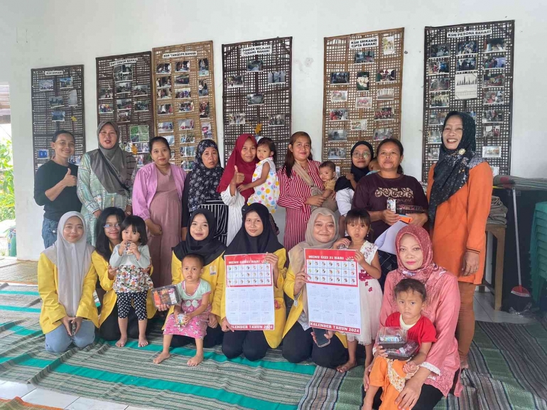 Promosi Kesehatan kepada Para Ibu dan Kader Kesehatan di Kampung Tambaklorok RW 15 (25/11/2023)