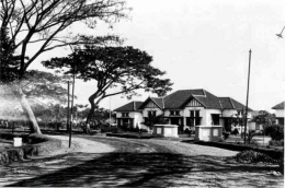 Kliniek Lavalette daerah Celaket Kota Malang yang berdiri awal abad 20 | Foto :  jelajahmalangku.blogspot.com