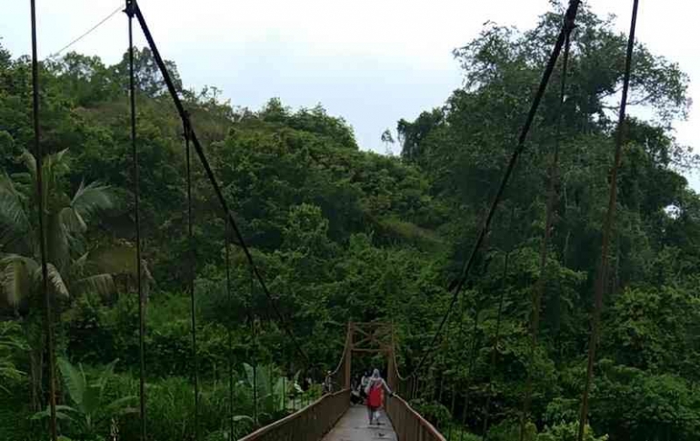 Jembatan Gantung, Nagari Pasilihan (Amelia Nur Qholid)