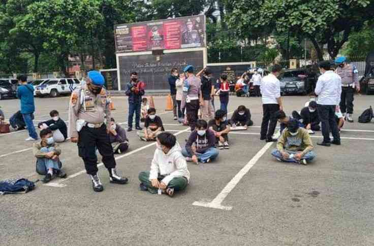 Pendidikan Karakter Sebagai Pencegahan Tawuran Di Sekolah Halaman 1 ...