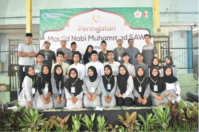Praktik Mengajar Dan Pengelolaan Kelembagaan Sekolah Di SMK Negeri 6 Praktik Mengajar Dan Pengelolaan Kelembagaan Sekolah Di SMK Negeri 6