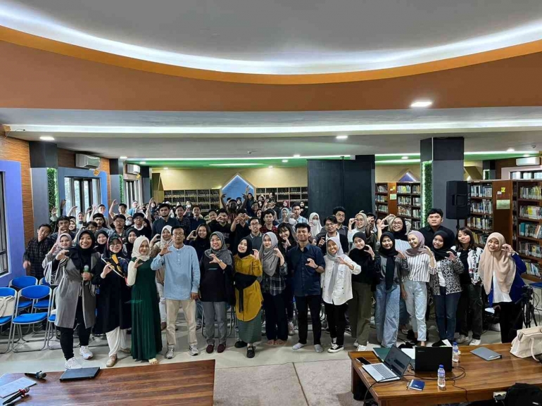 Pemateri beserta para peserta kuliah tamu (dokpri)