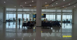 Suasana Ruang Tunggu Keberangkatan Bandara Syamsoedin Noor Banjarbaru | @kaekaha
