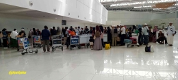Antri Bagasi di Bandara Syamsoedin Noor Banjarbaru | @kaekaha