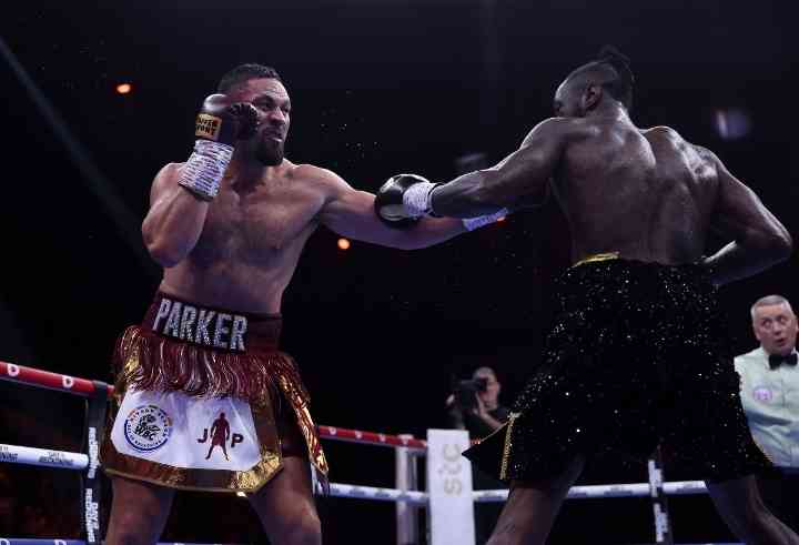 (Hasil Pertandingan Pentas Tinju Dunia/ Deontay Wilder vs Joseph Parker Dok: boxingscene.com)