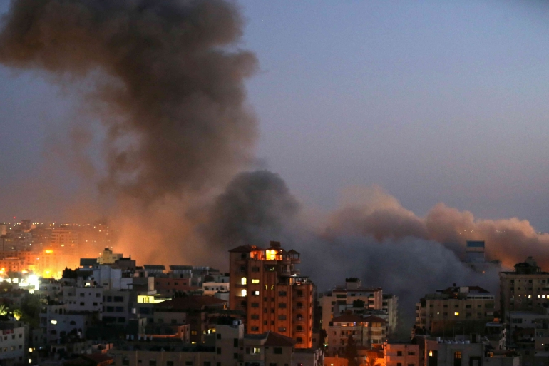 Serangan udara di Gaza (Reuters/Ibraheem Abu Mustafa)