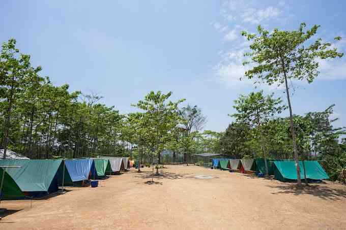 Salah satu area Camping Ground yang berada di lapangan. Sumber: Google (Monica Dwika)