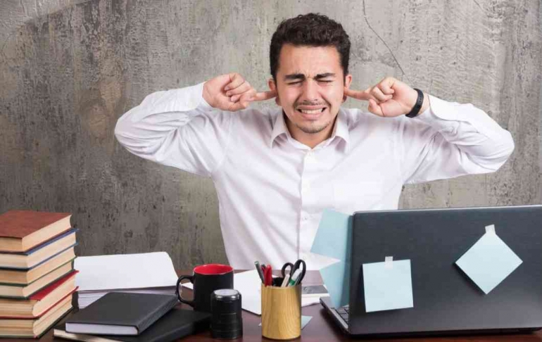 Ilustrasi gambar karyawan kantor yang difficult people | Dokumen Foto Via Freepik.com