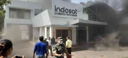 Indosat  Sari Gombel Semarang Terbakar -- Foto merapi _ uncover melalui jawapos