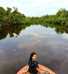 Menyusuri Sunyai Sekonyer di Taman Nasional Tanjung Puting (foto: dokumentasi pribadi)