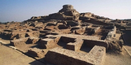 Sumber: Dholavira: Did you know about this ancient Harappan village in Rann of Kutch - Tripoto (www.tripoto.com)