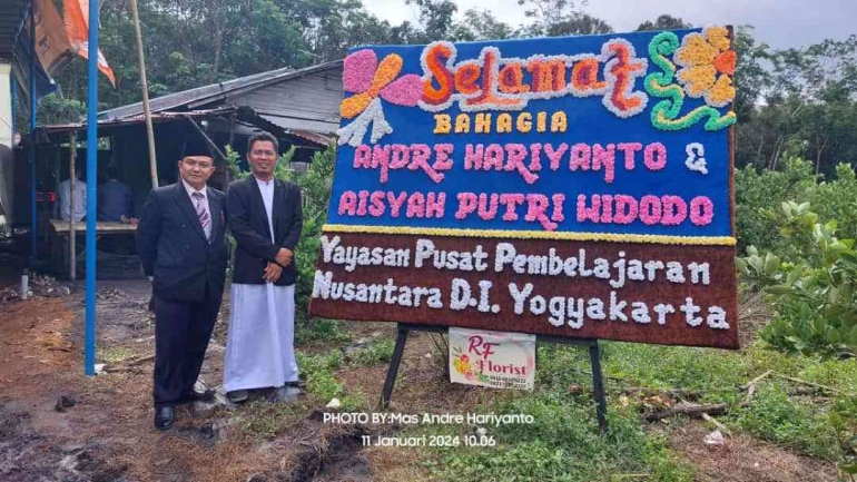 FOTO: Mas Andre Hariyanto dan Aisyah Putri Sukses Adakan Tasyakuran Pernikahan Bersama Keluarga Besar di Prabumulih Sumatera Selatan. /dok. pri