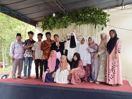 FOTO: Mas Andre Hariyanto dan Aisyah Putri Sukses Adakan Tasyakuran Pernikahan Bersama Keluarga Besar di Prabumulih Sumatera Selatan./ dok. pri