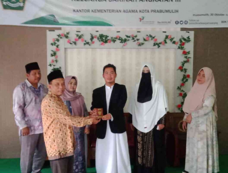 FOTO: Mas Andre Hariyanto dan Aisyah Putri Sukses Adakan Tasyakuran Pernikahan Bersama Keluarga Besar di Prabumulih Sumatera Selatan./dok. pri