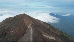 View Gunung Abang, Gunung Batur, dan Bukit Trunyan
