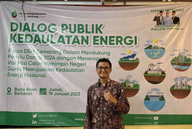 Presiden DEM Semarang, Dede Indraswara dalam Dialog Publik Kedaulatan Energi