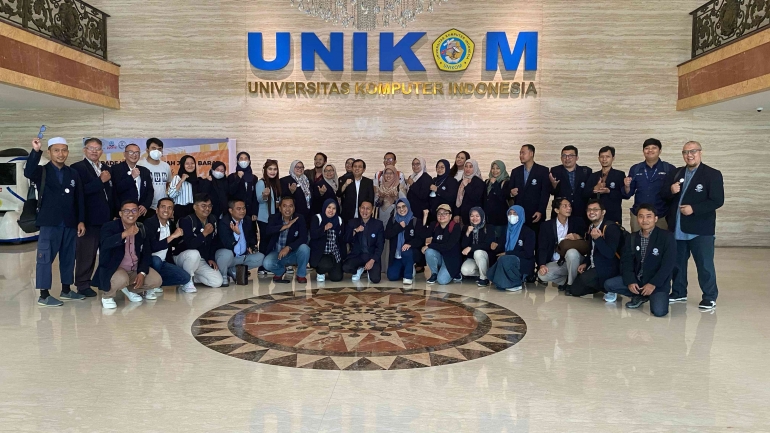Studi banding mahasiswa program Pascasarjana S2 manajemen Universitas IPWIJA (Unip) Jakarta ke Universitas Komputer Indonesia (Unikom) Bandung