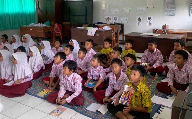 Kegiatan Review Materi di SDN 3 Pesucen (Dokpri)