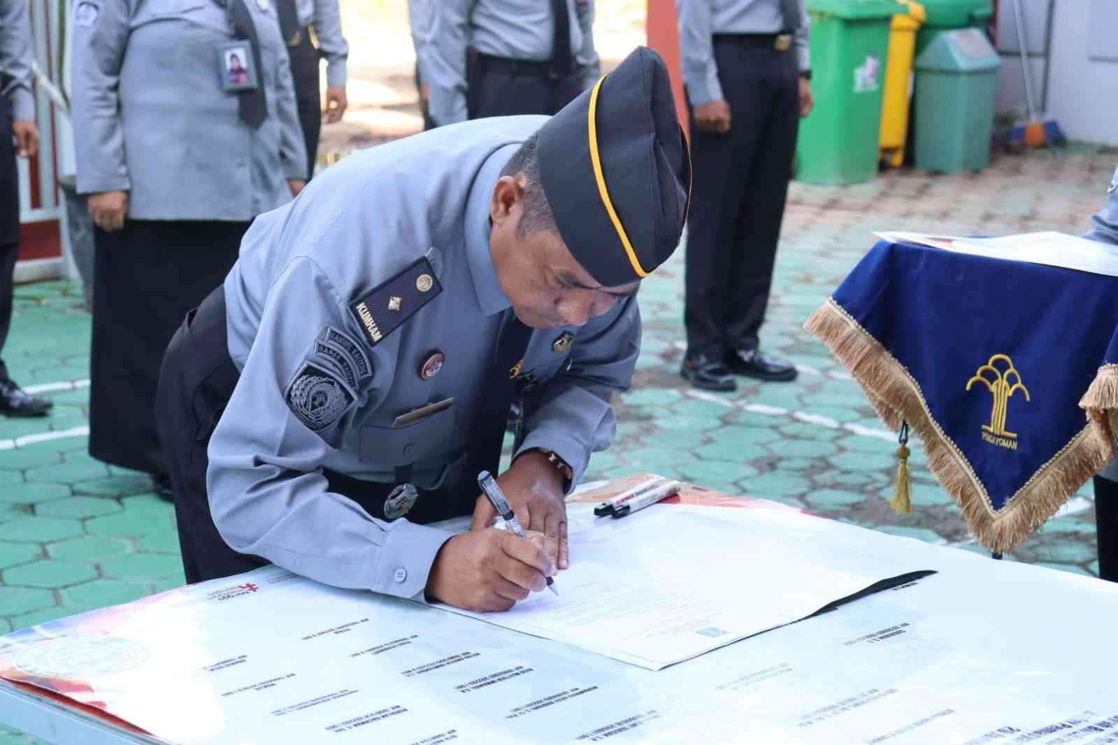 Bapas Sampit Laksanakan Penandatanganan Perjanjian Kinerja Dan Komitmen ...