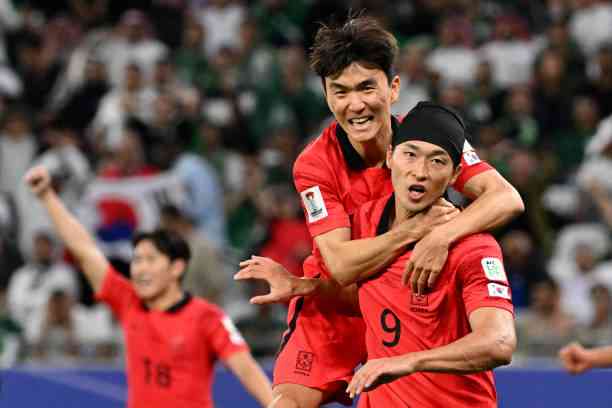 Gue-Sung Cho, pencetak gol penyama kedudukan melawan Arab Saudi. Sumber: getty images (HECTOR RETAMAL)