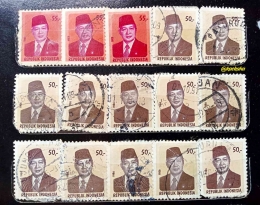 Perangko Definitif Bergambar Presiden Soeharto seharga Rp.50,-| @kaekaha