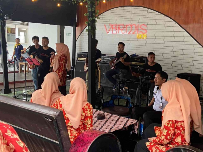 dok. pri