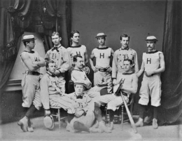 Ilustrasi awal mula jaket varsity di kenakan oleh tim basket Harvard di era 1865 (Foto: Dok. Collater.al)
