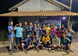 Warga Kampung Pisang Indah bersama Mahasiswa KKN Unila/dokpri