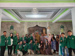 Foto Tim KKN Tematik Universitas Andalas tahun 2024 Bersama Peserta Sosialisasi Pengendalian Hama Wereng/Dok Pribadi
