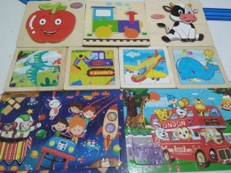 Beberapa koleksi puzzle si kecil (Dokumentasi pribadi)