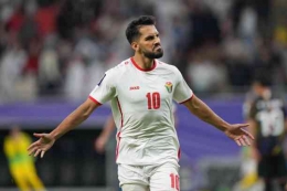 Mousa Al-Tamaari yang mencetak gol kedua untuk Yordania. Sumber: getty images (DeFodi Images)