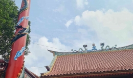 Atap klenteng tjong hok kiong (het.oudegebouw)