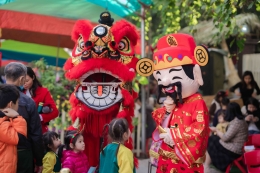 Pertunjukkan kebudayaan China di hari raya Imlek. Sumber Ilustrasi Pexels.com/Tun-Kit-Jr. 