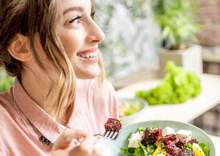 Panduan Praktis Mindful Eating untuk Sehari-hari | id.oriflame.com