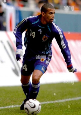 Alex Santos (foto:alamy.com)