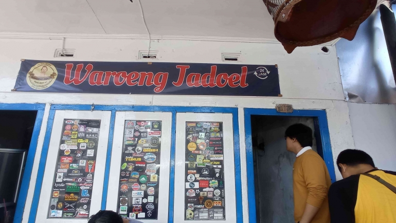 Tampak depan Waroeng Jadoel (dokpri)